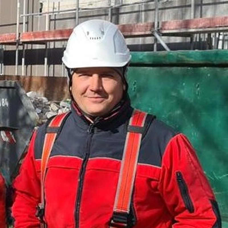 Tomek Dzienisiewicz, Monteur Bohr-, Säge- Rückbautechnik